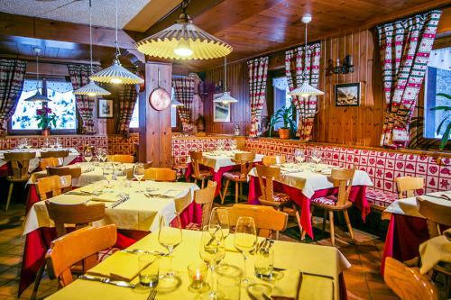 Hotel & Ristorante Miravalle | Hotel & Ristorante in Val Ferret